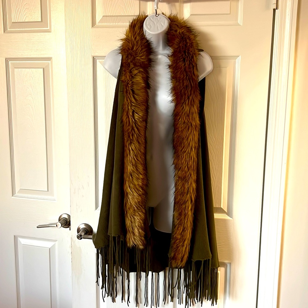 Fur Hunter Green Sweater
